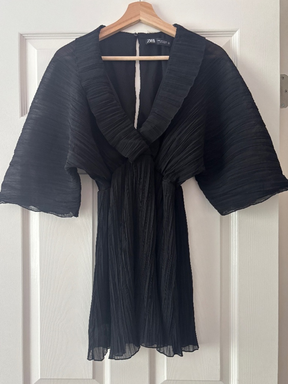 Zara Short Pleated Jumpsuit - Black Size XS - Picture 4 of 11